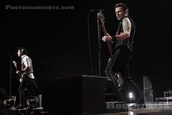 GREEN DAY - 2009-10-04 - PARIS - Bercy - 
